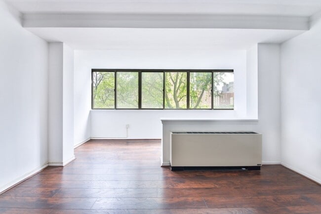 Building Photo - 6 Whittier Pl