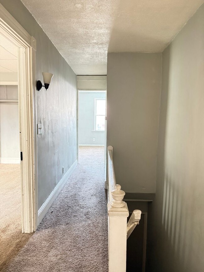 Building Photo - 218 E Liberty St