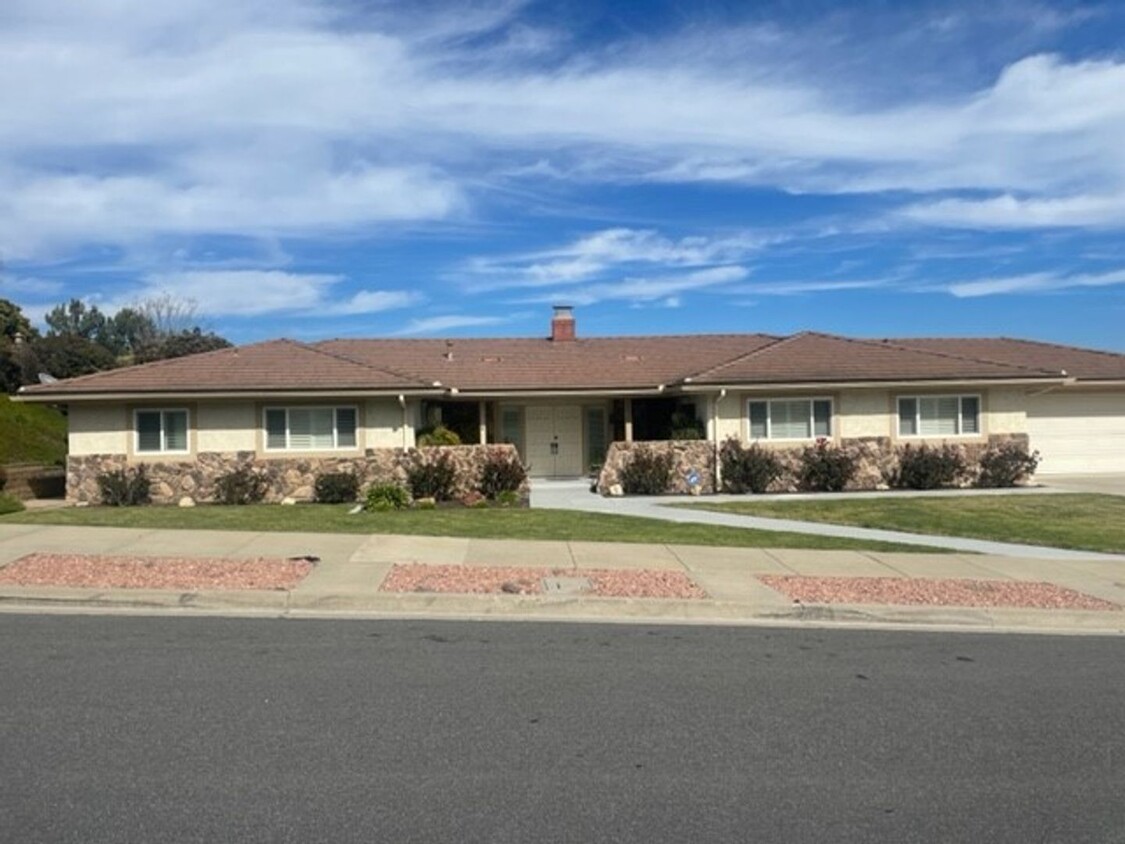 Foto principal - Charming Camarillo Retreat with Stunning M...