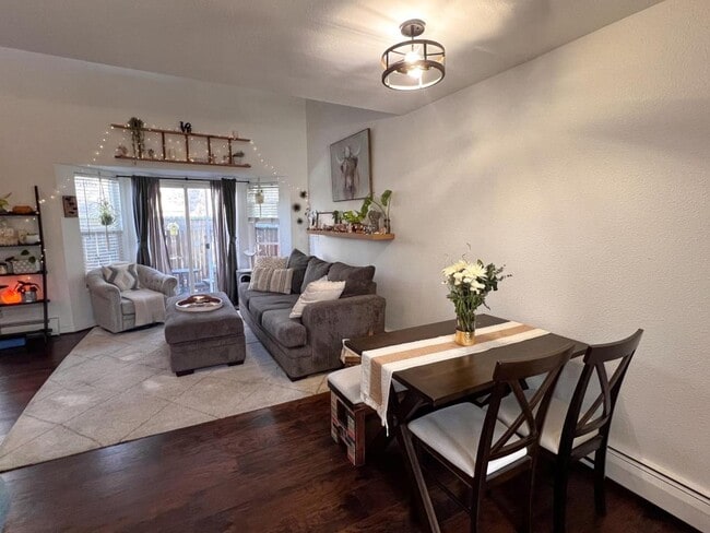 Building Photo - 5362 W 17th Ave