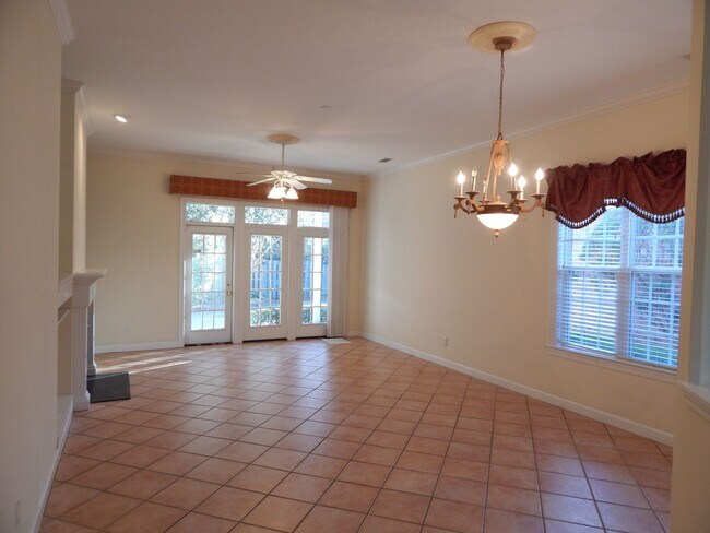 Foto del edificio - Masonboro Forest  Stratton Village Availab...