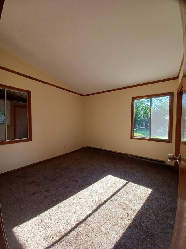 Foto del edificio - Ranch House Available for rent by Boylan H...