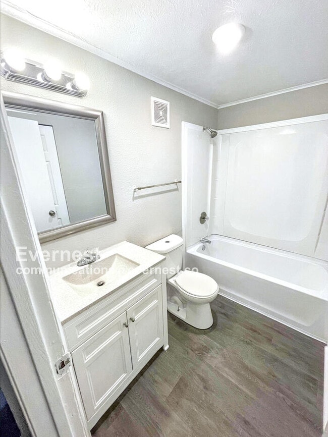 Building Photo - 114 Safe Harbor Dr
