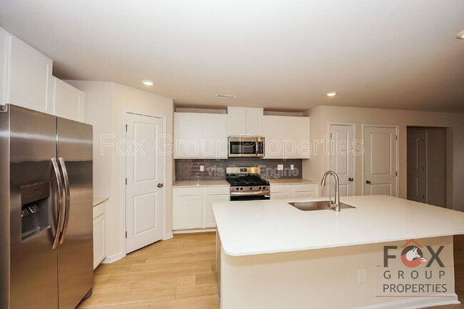 Foto del edificio - 143 Arden Ct