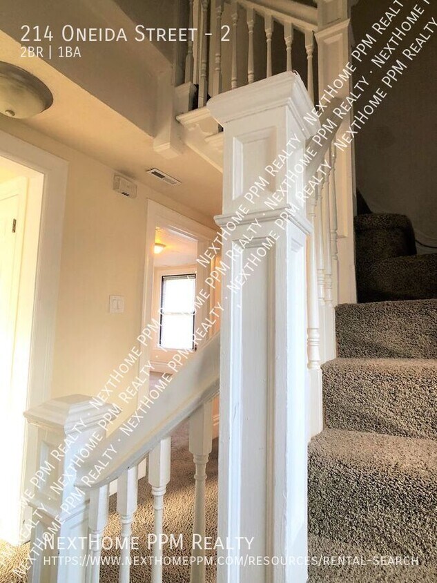 Photo - 214 Oneida Street-2