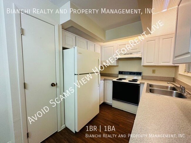 Building Photo - 1568 Nantucket Ct