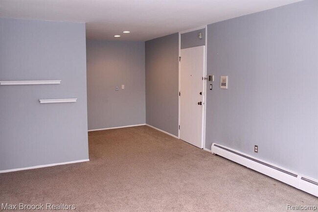 Foto del edificio - 150 Bird Ave