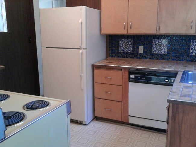 Photo - Bungalow on Corner Lot in University District! House