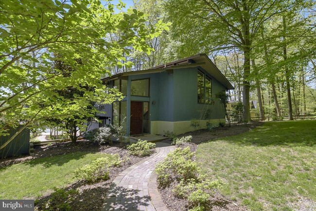 Foto del edificio - 12383 Millcreek Ln