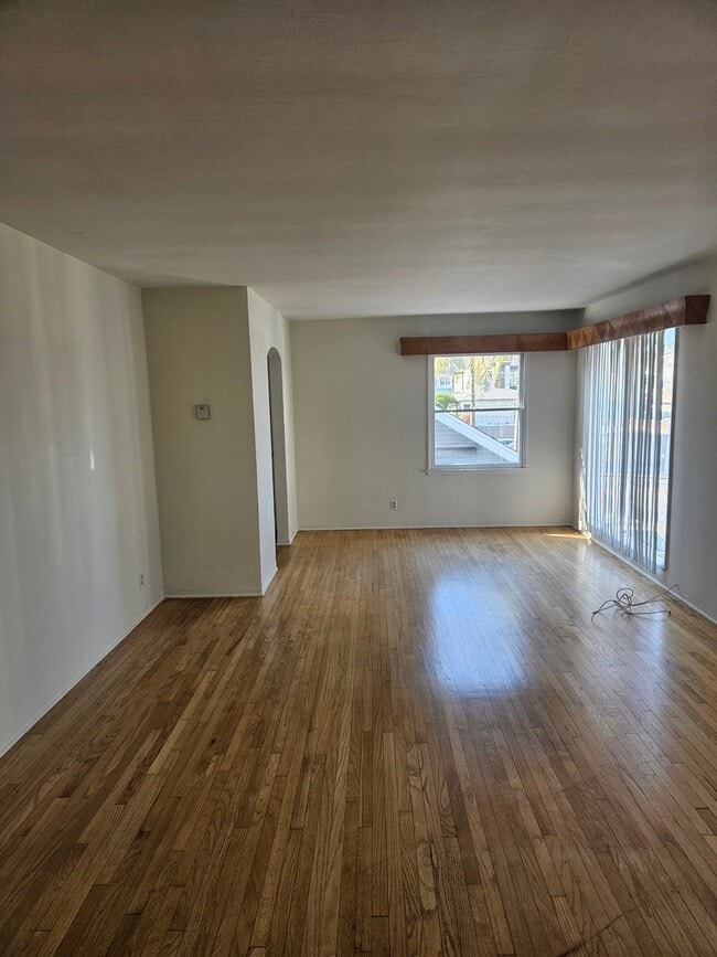Photo - 1204 Bonnie Brae St Apartment