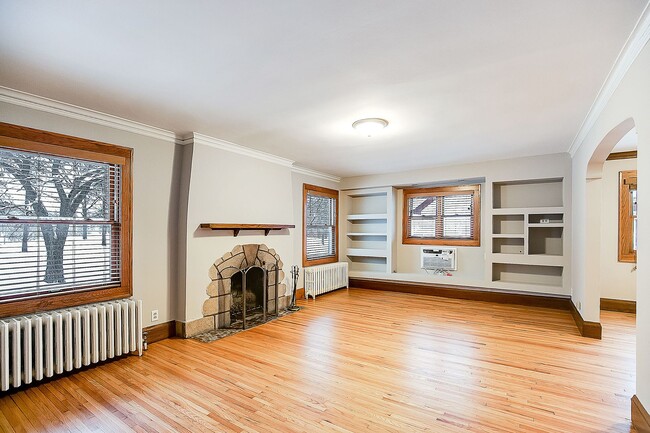 Building Photo - 1499 Cleveland Ave N