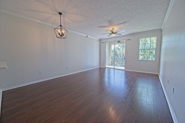 Foto del edificio - 5701 Bentgrass Dr