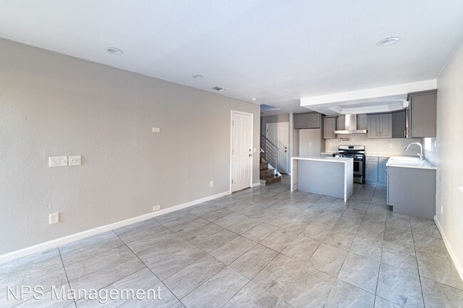 Building Photo - 3 br, 2.5 bath Apartment - 1334 Lee Ave + ...