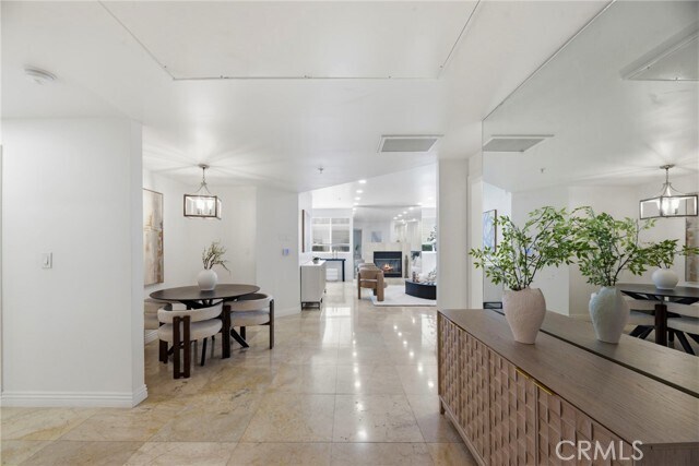 Foto del edificio - 120 Crescent Dr