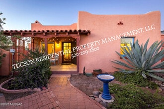 Building Photo - 3275 E Pima St