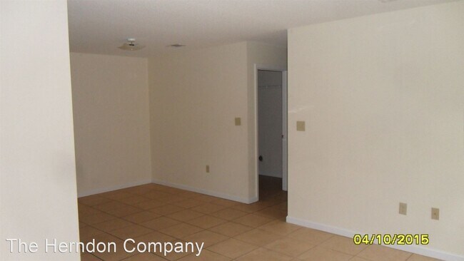 Building Photo - 3 br, 2 bath House - 1738-B Almond Tree