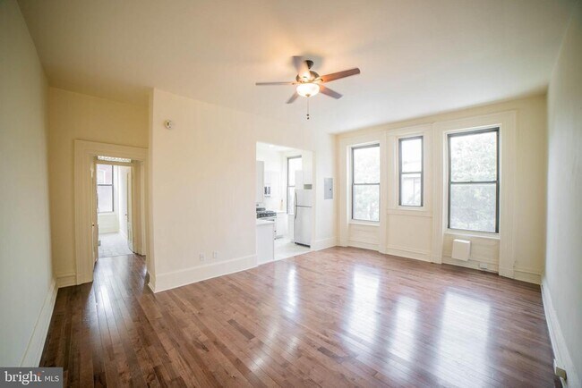 Foto del edificio - 269 S 17th St