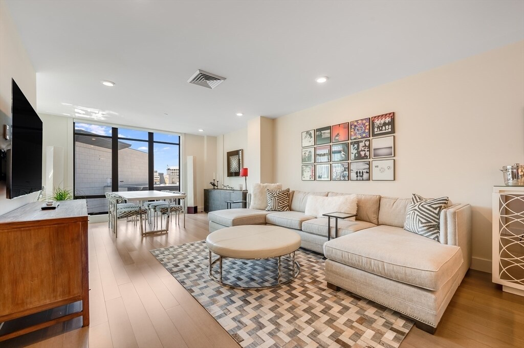 Foto principal - 121 Portland St