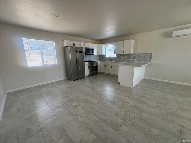 Foto del edificio - 1094 Donna Ln