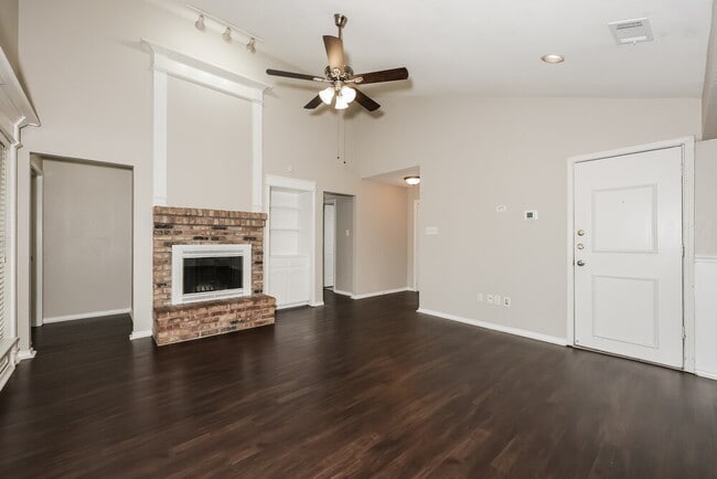 Building Photo - 3816 Ashley Ln