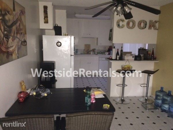 Foto del edificio - 922 S Holt Ave