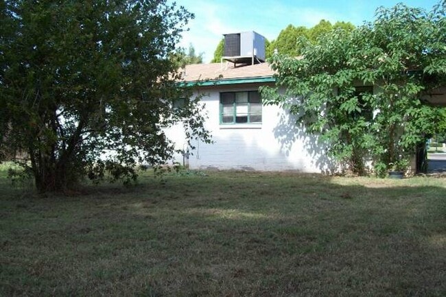 Building Photo - 3 Bedroom in Hudson Park off Cedar