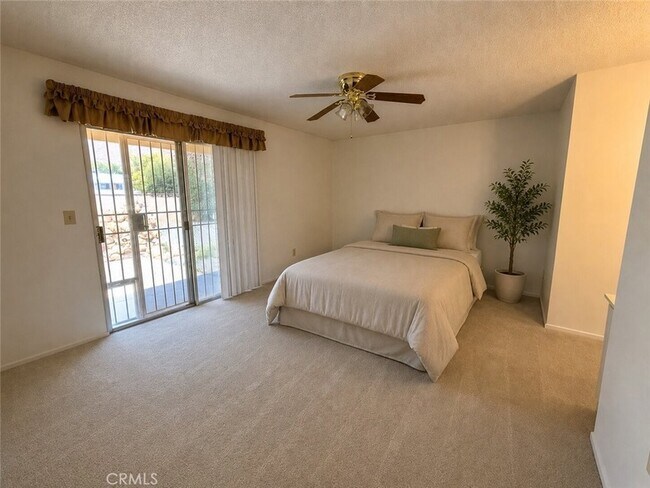 Foto del edificio - 25650 Hartwick Rd