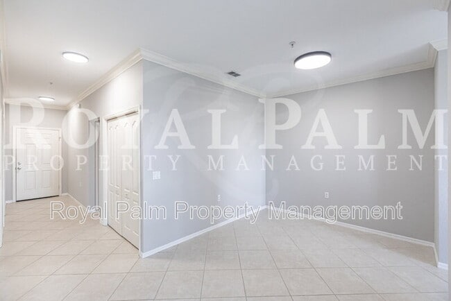 Building Photo - 8550 Kingbird Loop