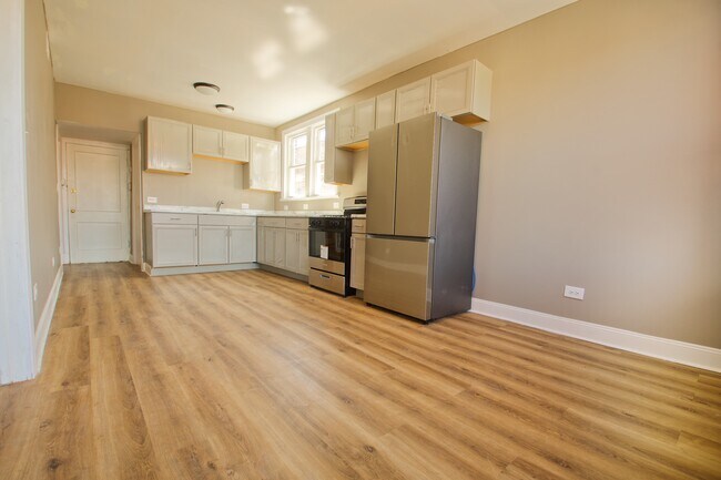 Foto del edificio - 2417 E 73rd St