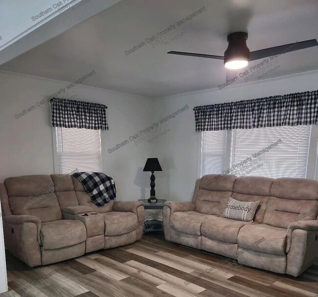 Photo - 602 Evelyn Drive House