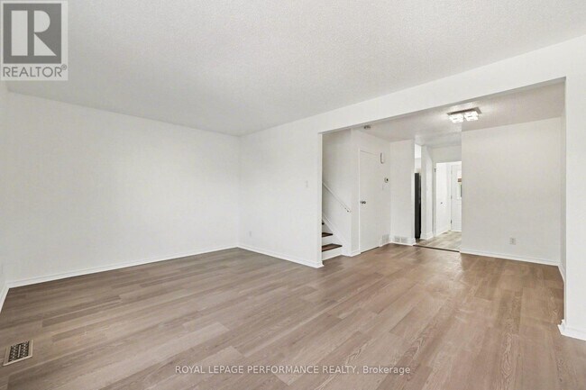 Building Photo - 1584 Feather Ln