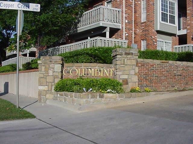 Building Photo - 412 Pebble Way