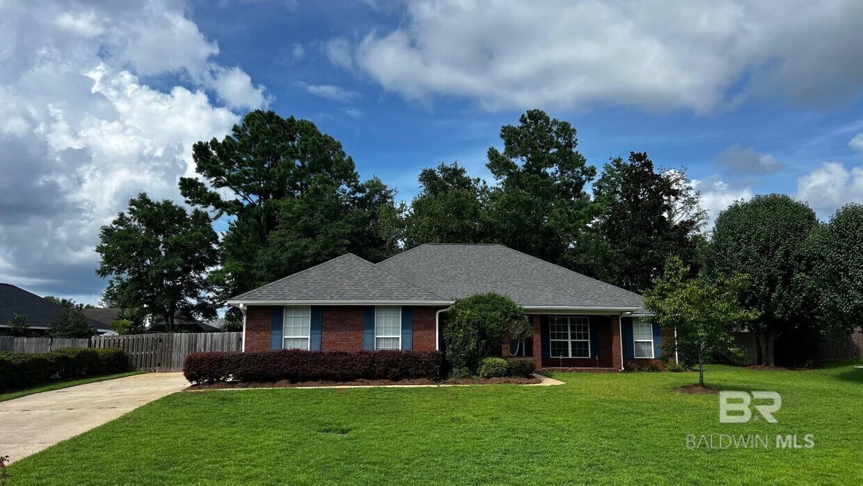 Foto principal - 126 Destrehan Rd