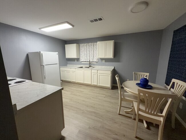 Foto del edificio - 15118 Carraway Ct