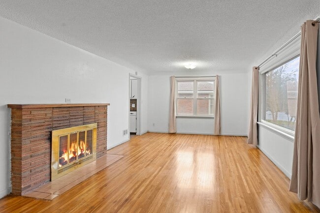 Building Photo - Charming Updated Single-Family Home Near Northtown