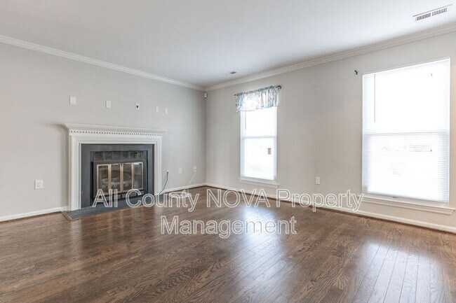 Building Photo - 6333 Lemur Ct