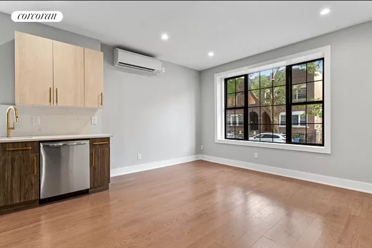 213 E 92nd St Unit 1F, Brooklyn, NY 11212 Apartment for Rent in