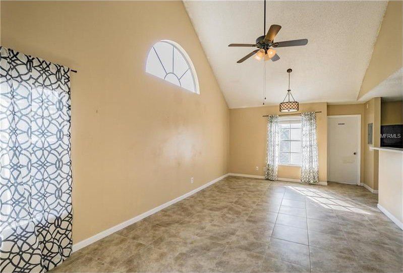 Living/DR - 12203 Armenia Gables Cir