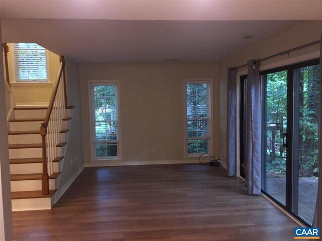 Building Photo - 1729 Stoney Creek Dr