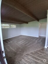 Building Photo - 2313 SW Boswell Ct