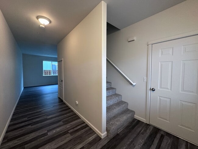 Foto del edificio - Newly Updated 3 Bedroom Available NOW