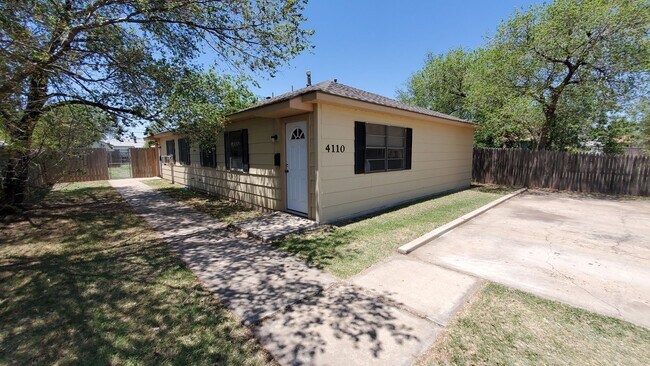 Building Photo - 4110