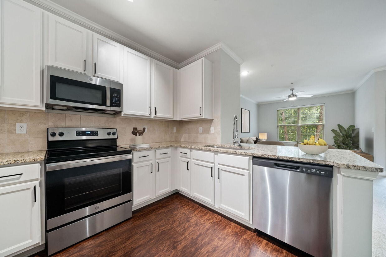 Primary Photo - Retreat At Hunt Hill