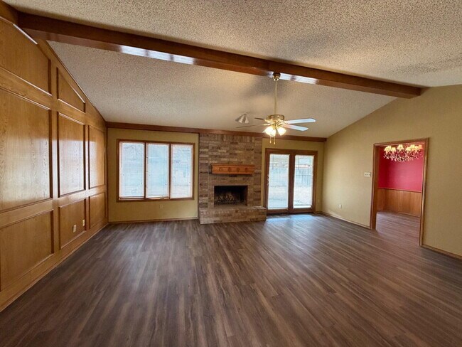 Building Photo - 5806 78th St