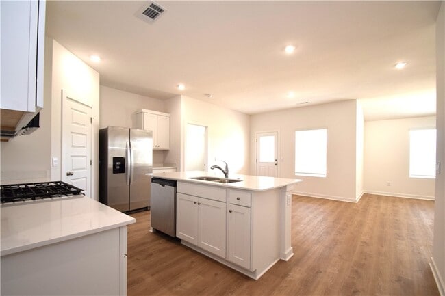 Building Photo - 568 Colorado St