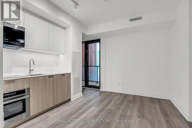 Building Photo - 28 Eastern Ave