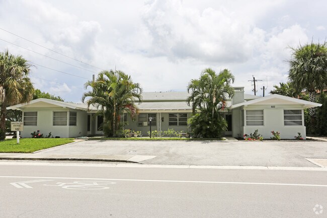 Foto del edificio - 682 8th St N