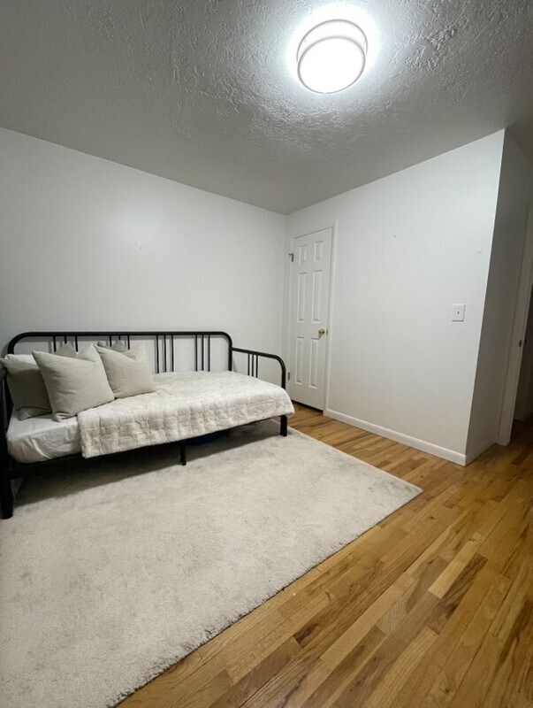 Foto del edificio - 1711 Gregson Ave