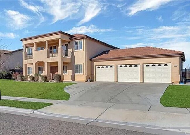 Foto del edificio - AVAILABLE JULY - Beautiful Home in Paso Ro...