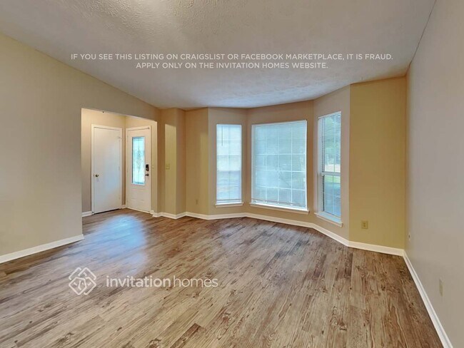 Foto del edificio - 245 Gemstone Pl